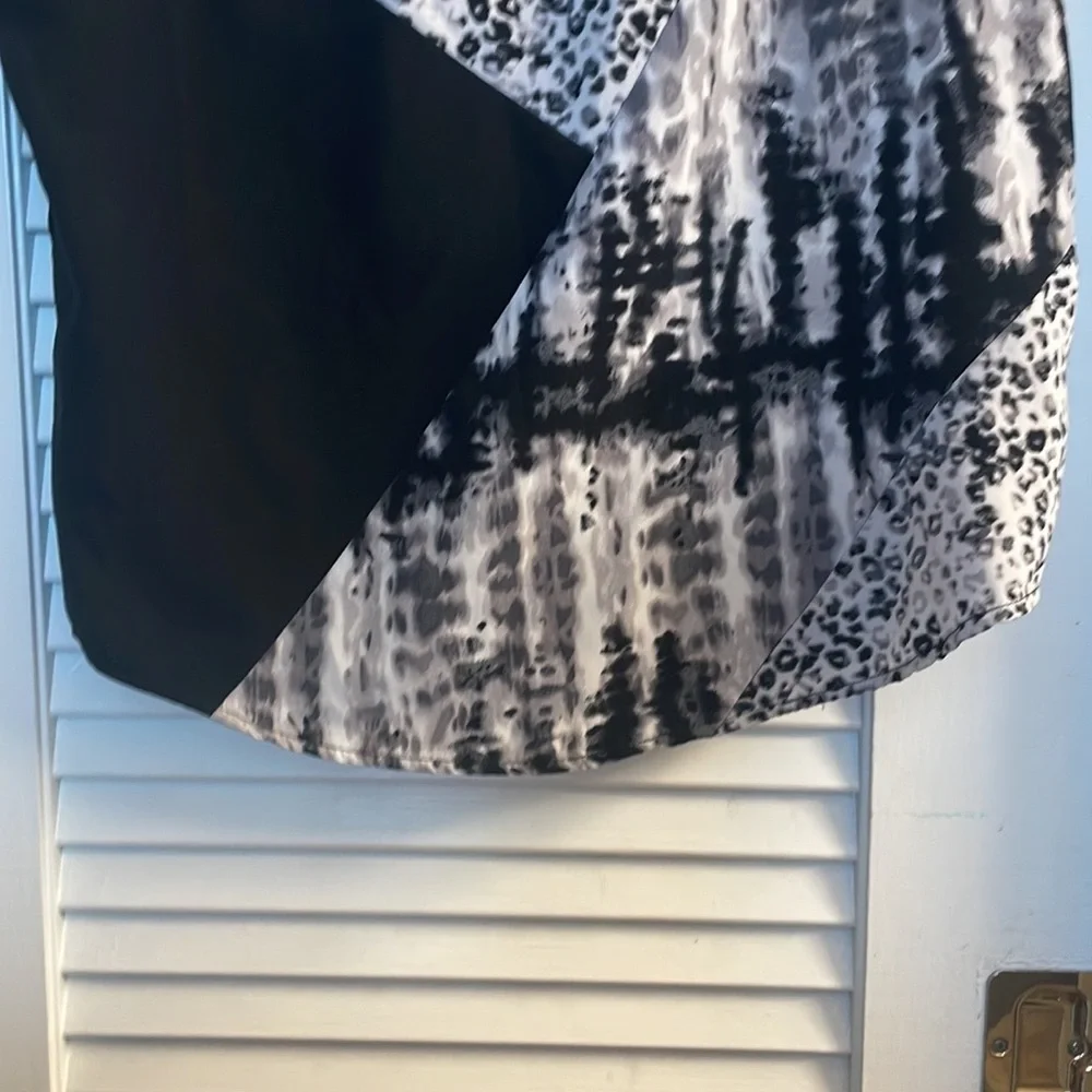 LaRok Vintage Multimedia Blouse w/Sheer Cutouts. Size M, Excellent Vintage Cond. - Picture 2 of 8